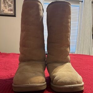UGG Classic Tall boots in women’s 8
